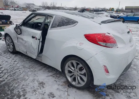 2015 Hyundai Veloster z USA, uszkodzony, nr VIN KMHTC6AD2FU225168